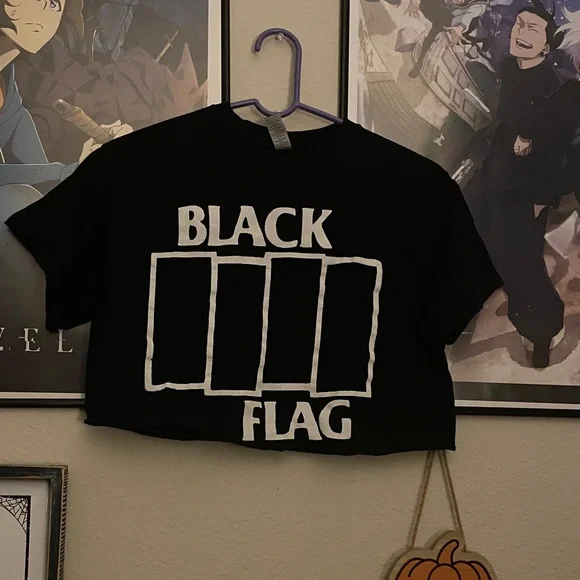 Black Flag crop tee - Picture 1 of 1